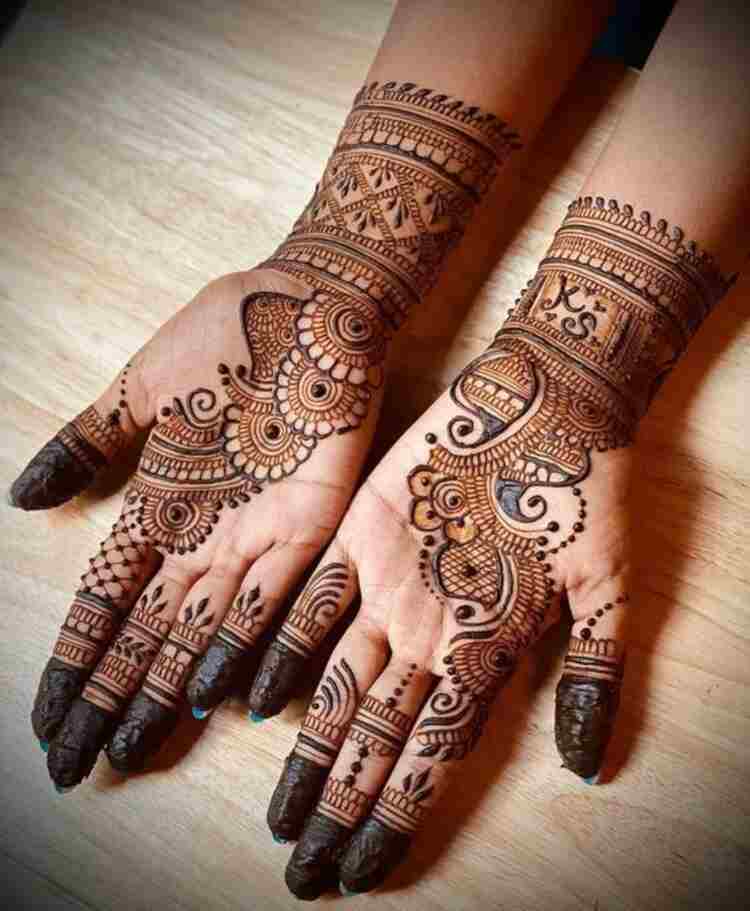 Beautiful Front Hand Mehndi Designs